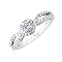 Pierścionek srebrny elegancki z białym oczkiem