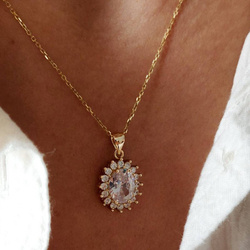 Zawieszka Lady Di pozłacana królewska z dużym białym oczkiem