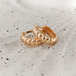 Kolczyki pozłacane kółka szerokie z wzorem