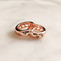 Kolczyki pozłacane różowym złotem kółka z morganitowymi cyrkoniami