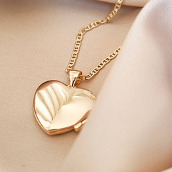 Zawieszka pozłacana otwierany sekretnik puzderko gładkie serce